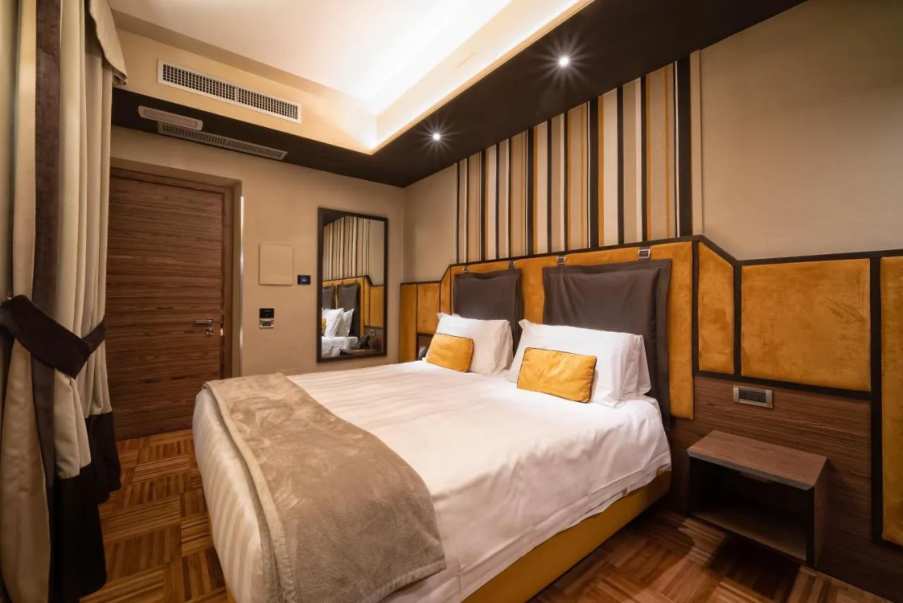 Solo Experience Hotel Florens