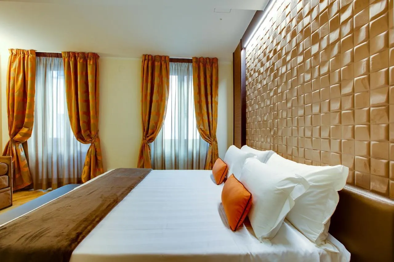 Solo Experience Hotel Florens
